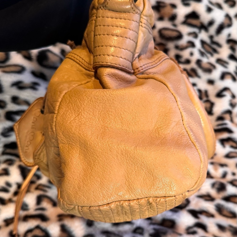 Moni Moni Splendor Satchel/Tote in Tan - Picture 5 of 9